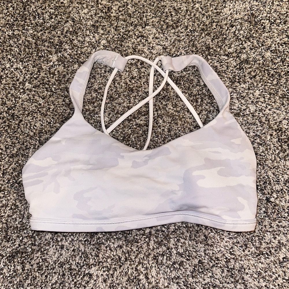 Lululemon free to be bra